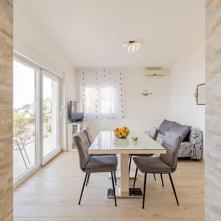 Stanic - Comfortable Accommodation! 公寓 Duće