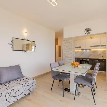 Stanic - Comfortable For Your Vacation ! Duće